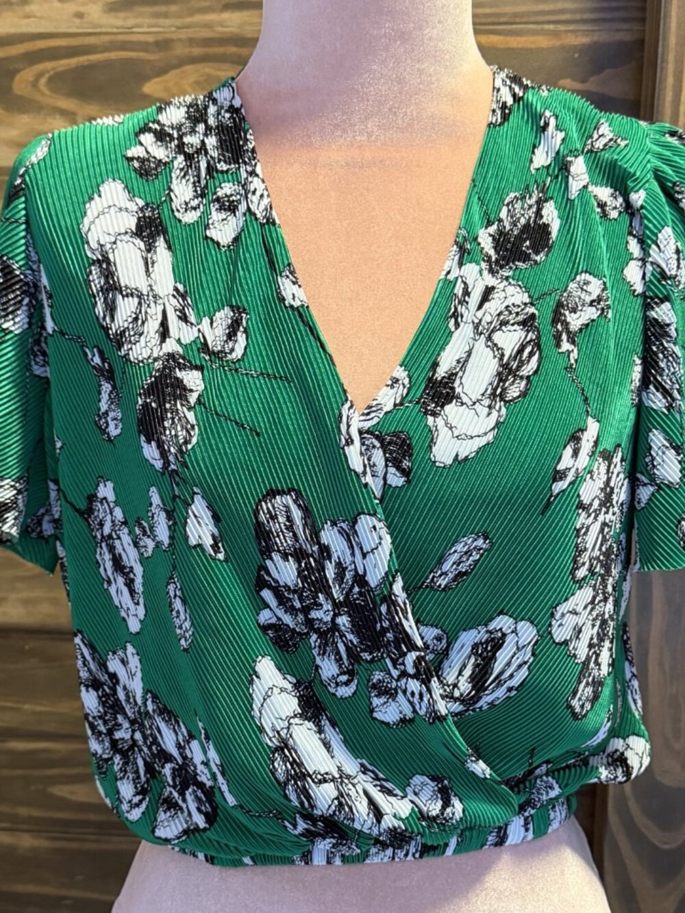 ASTR The Label Green Floral Faux Wrap Blouse XS